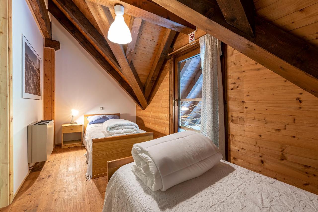 Camping & Caravan Zoncolan Ovaro Bagian luar foto